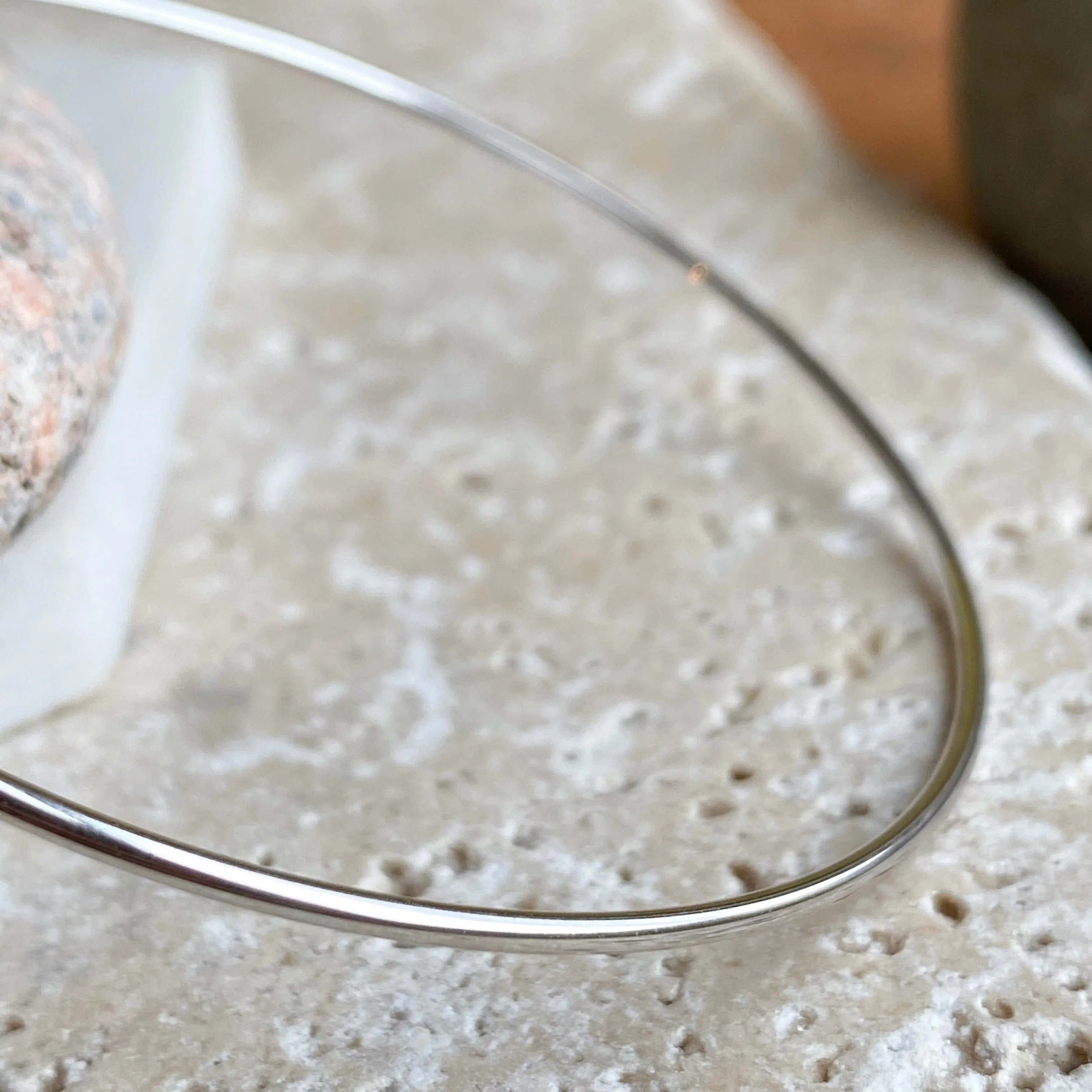14KT White Gold Thin Bangle Slip-On Bracelet 1.5mm