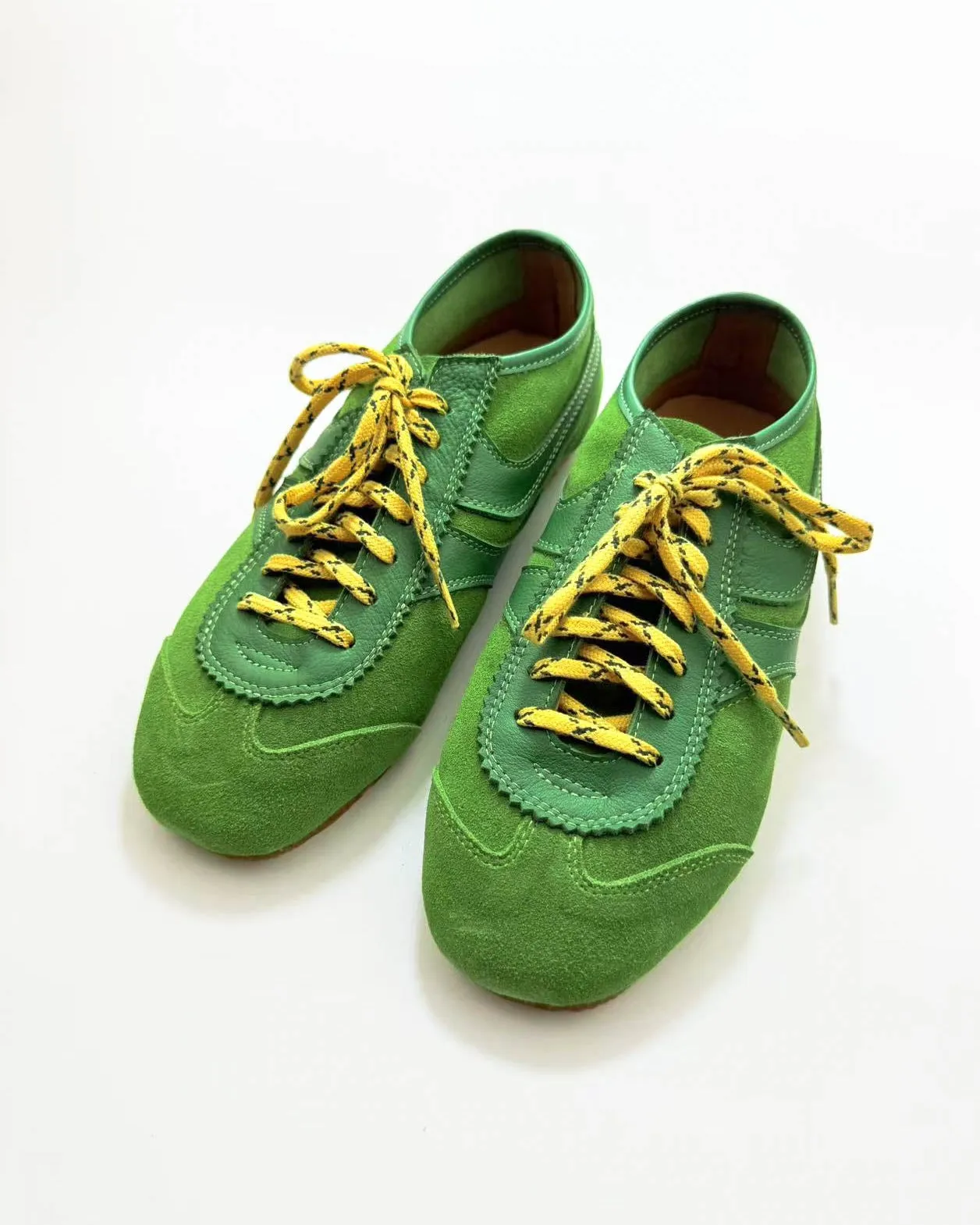 Color Block Tied Sneakers