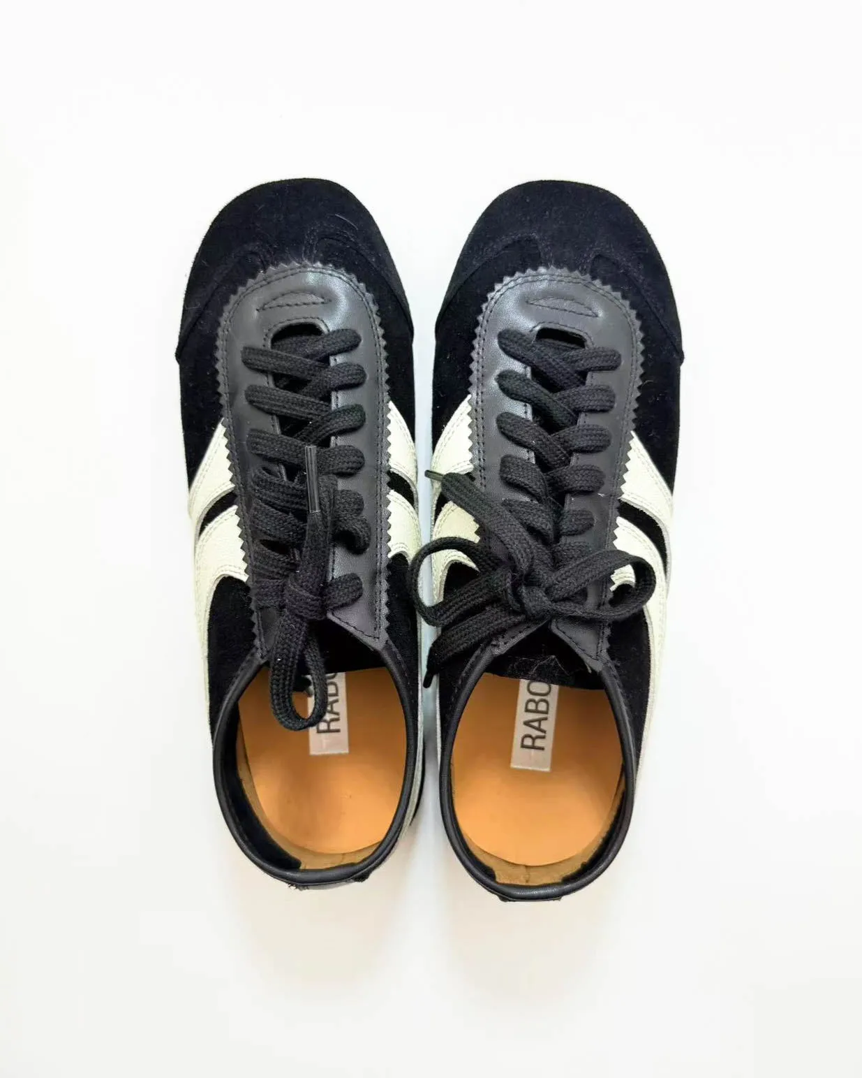 Color Block Tied Sneakers
