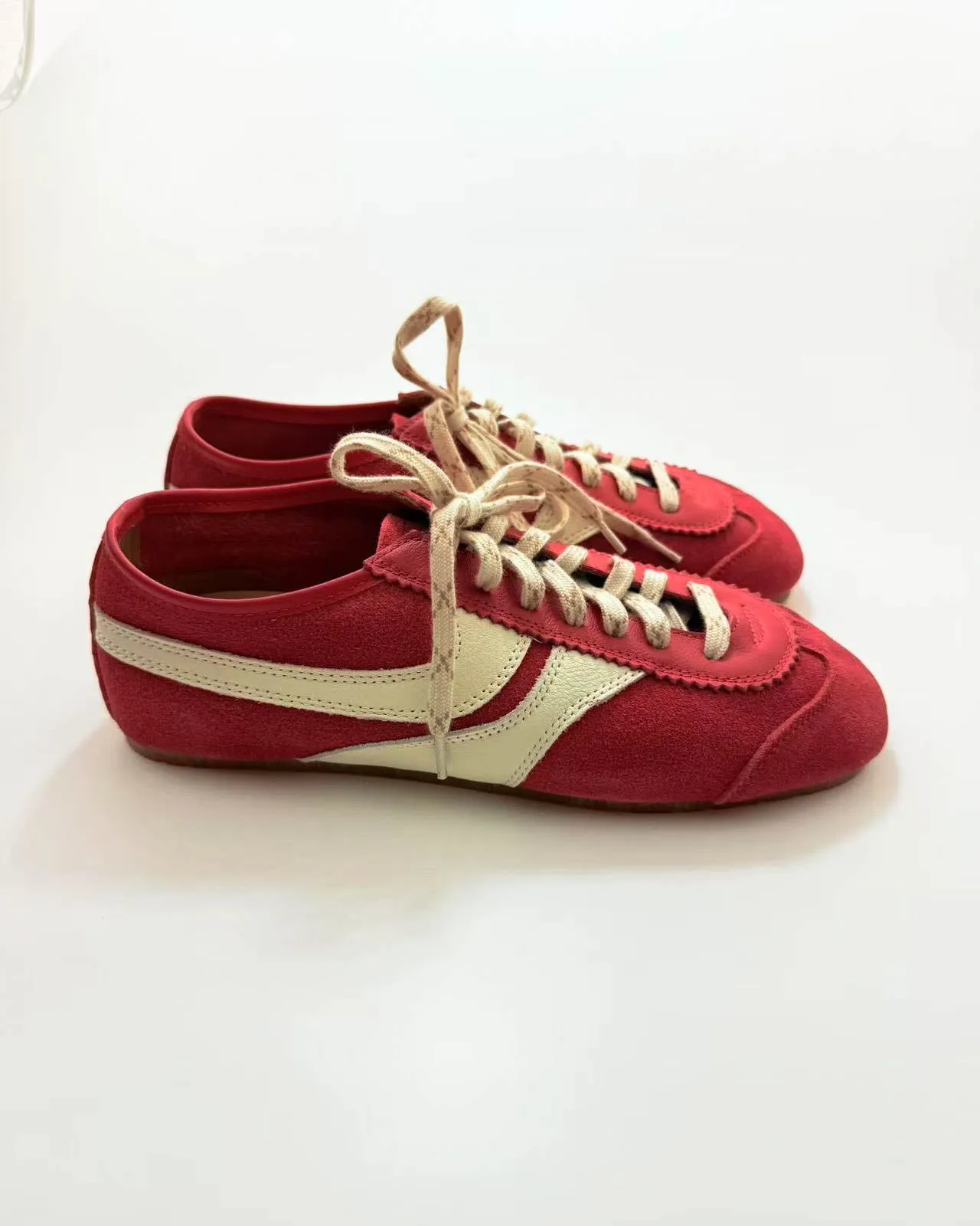 Color Block Tied Sneakers