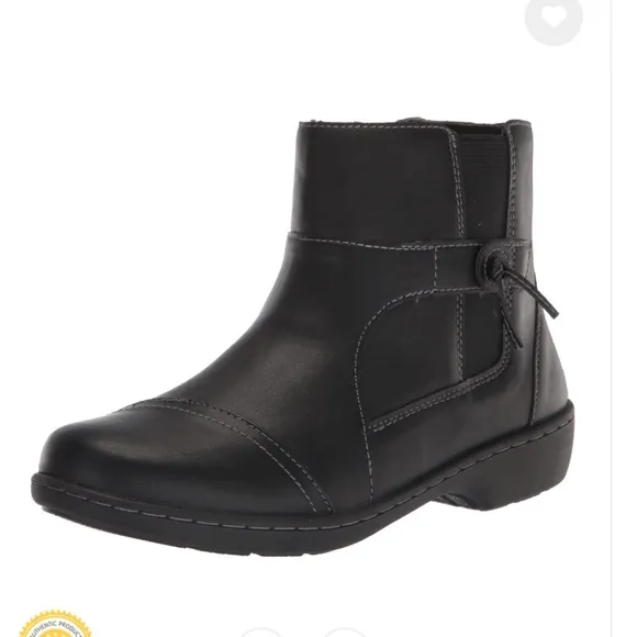 Eastland Women's Bella Ankle Boot - Slip-On Comfort with Zippe Size 7