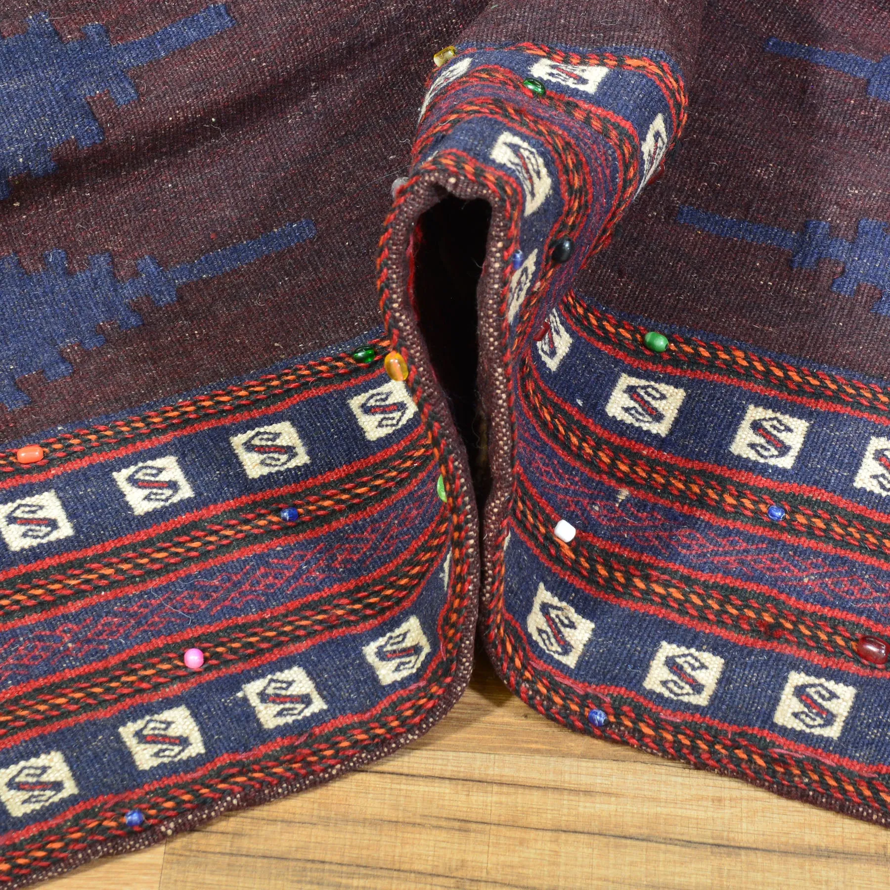 Hand-Woven Flat-weave Tribal Kilim Wool Rug (Size 4.8 X 5.4) Cwral-7716