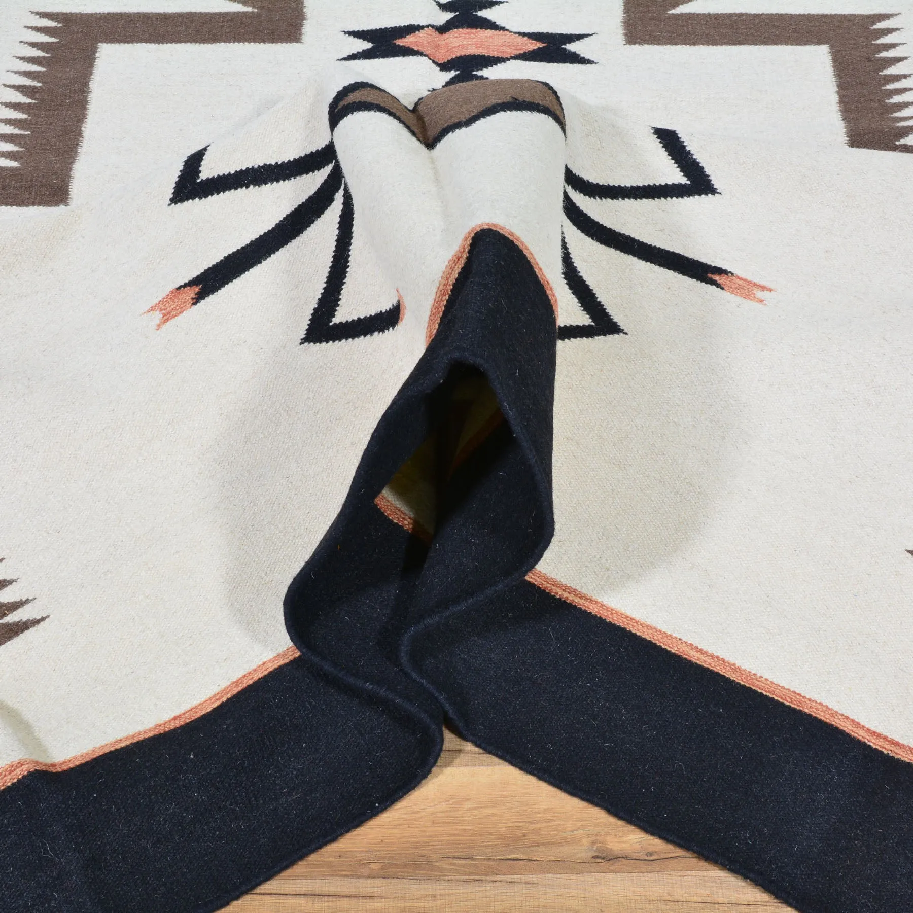 Hand-Woven Four Corner Storm Southwestern Navajo Design Rug (Size 10.2 X 14.0) Cwral-3480