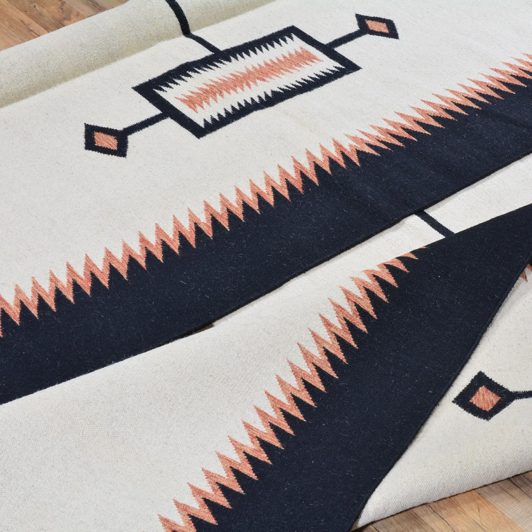 Hand-Woven Four Corner Storm Southwestern Navajo Design Rug (Size 10.2 X 14.0) Cwral-3480