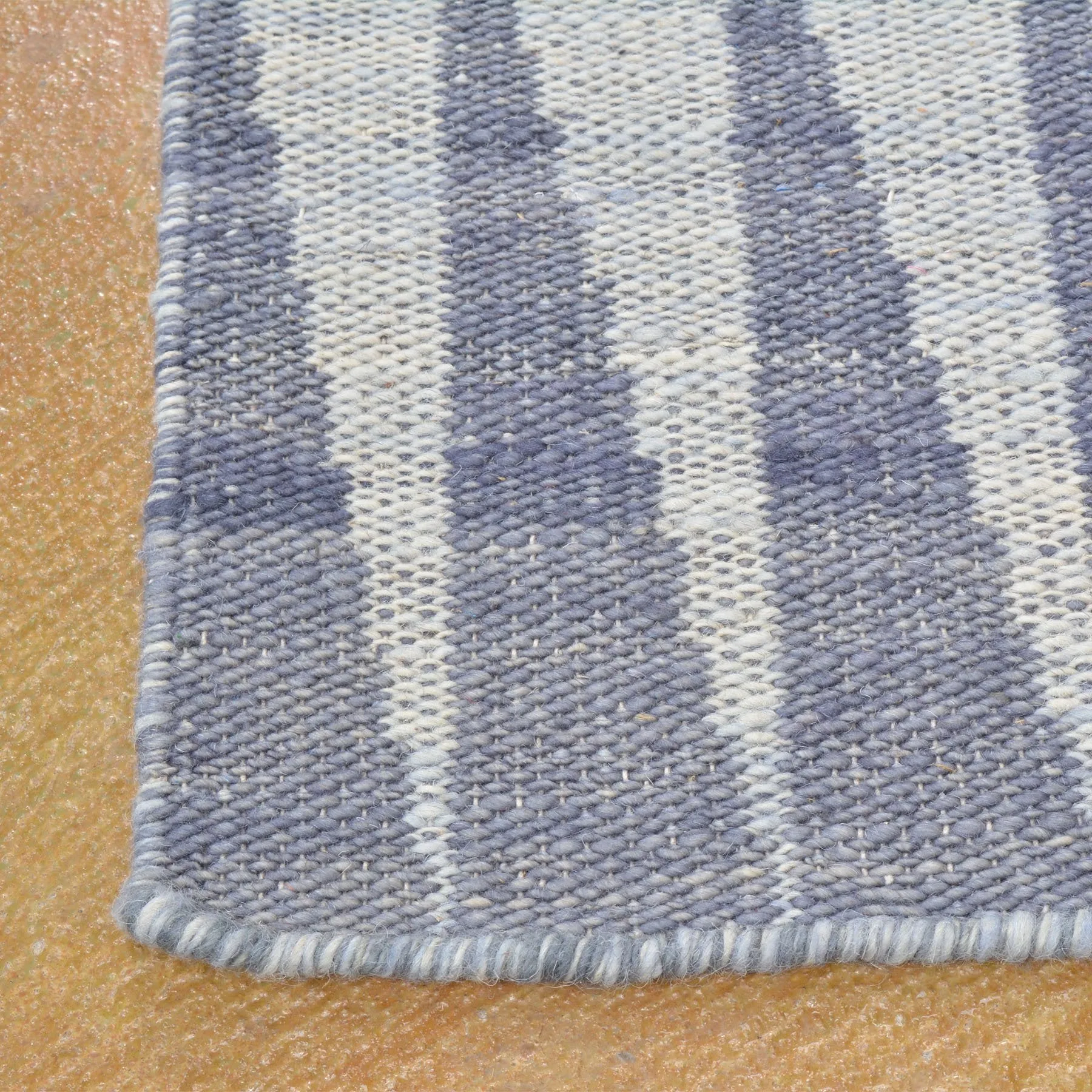 Hand-Woven Mordern Reversible Kilim Handmade 100% Wool Rug (Size 2.8 X 8.0) Brrsf-1467