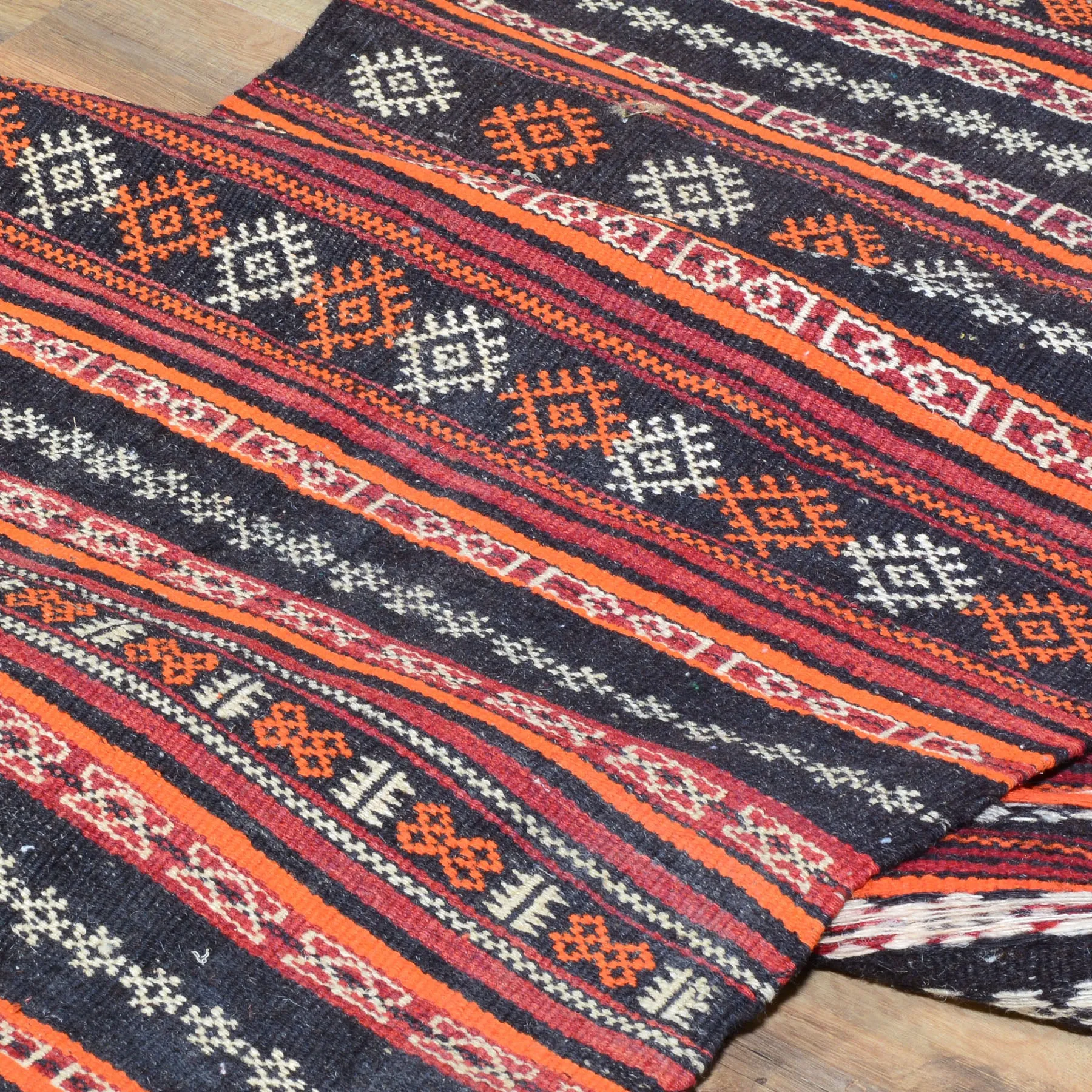 Hand-Woven Tribal Kilim Flatweave Surmai 100% Wool Rug (Size 2.8 X 8.10) Brral-3288