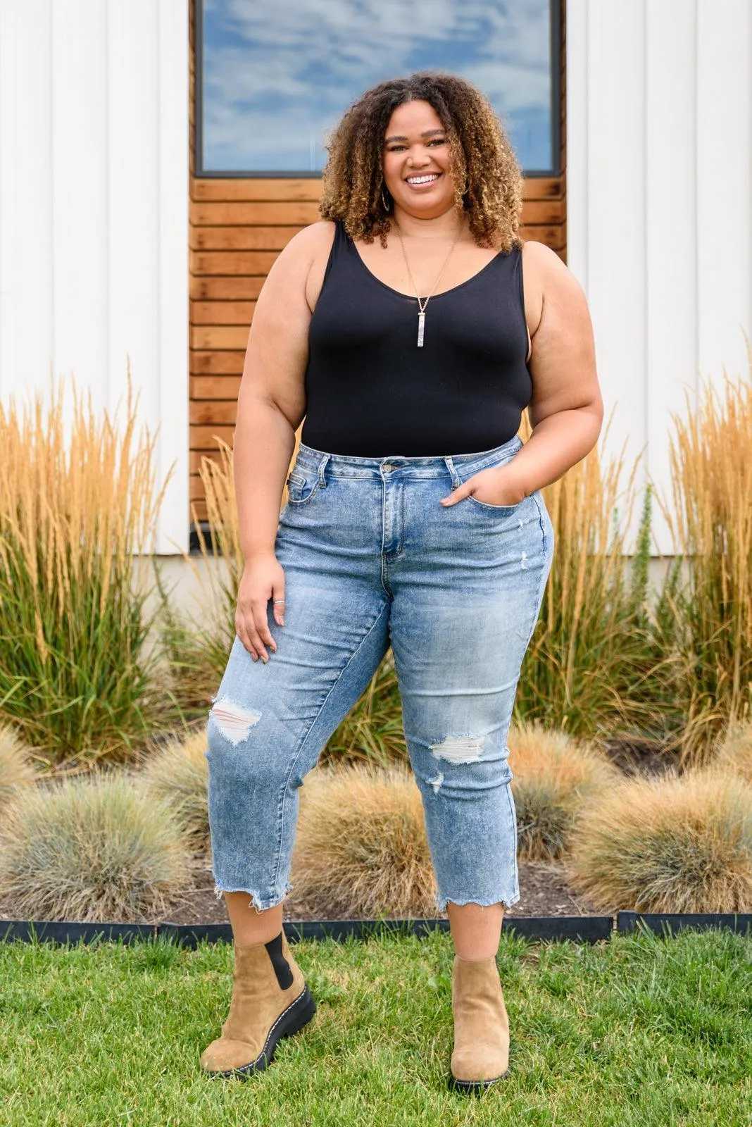 Hazel Blues® | Cityscape Cropped Chew Hem