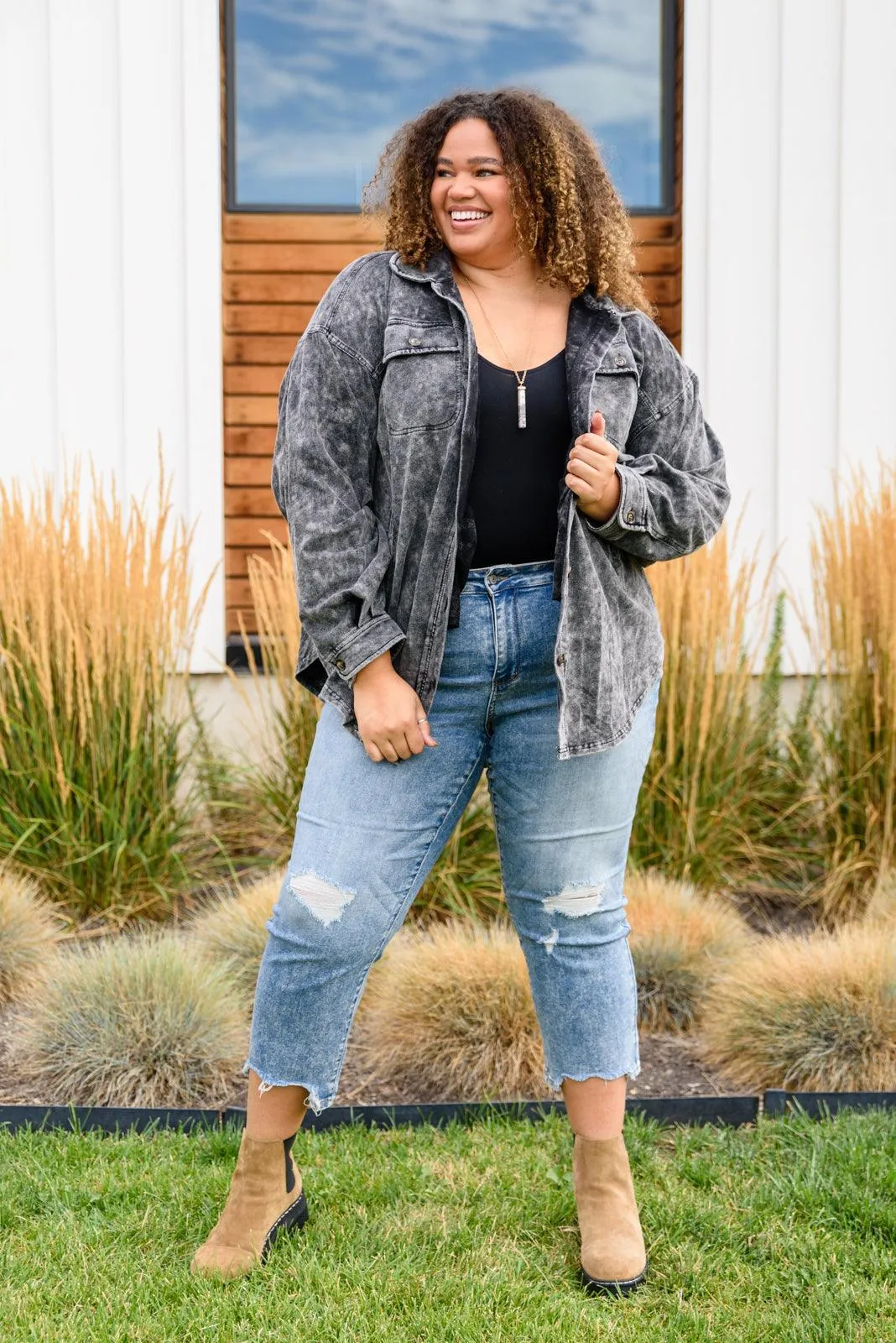 Hazel Blues® | Cityscape Cropped Chew Hem