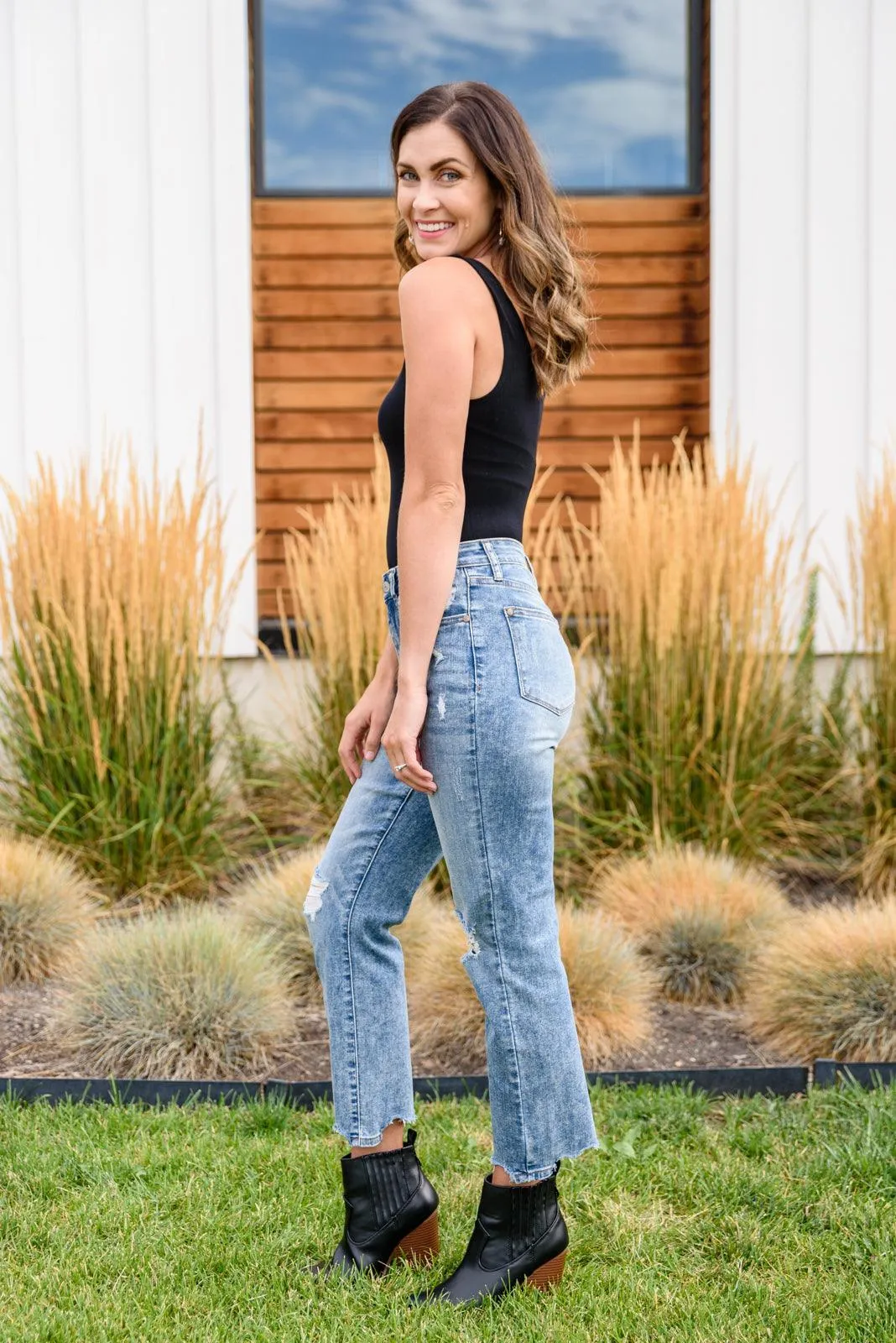 Hazel Blues® | Cityscape Cropped Chew Hem