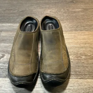 Keen green leather slides men’s size 8 (d80)
