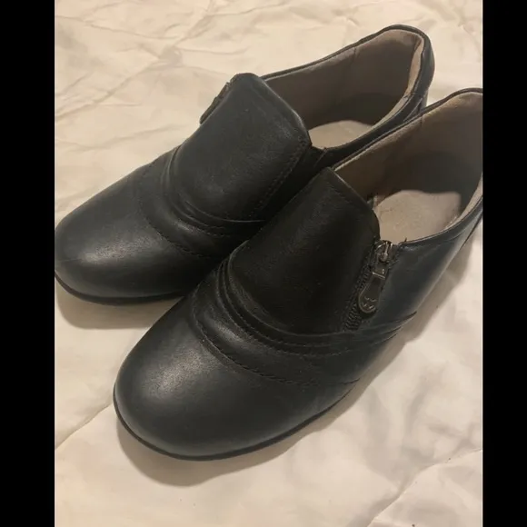 Leather Clarissa Slip-On Dress Shoe By Naturalizer