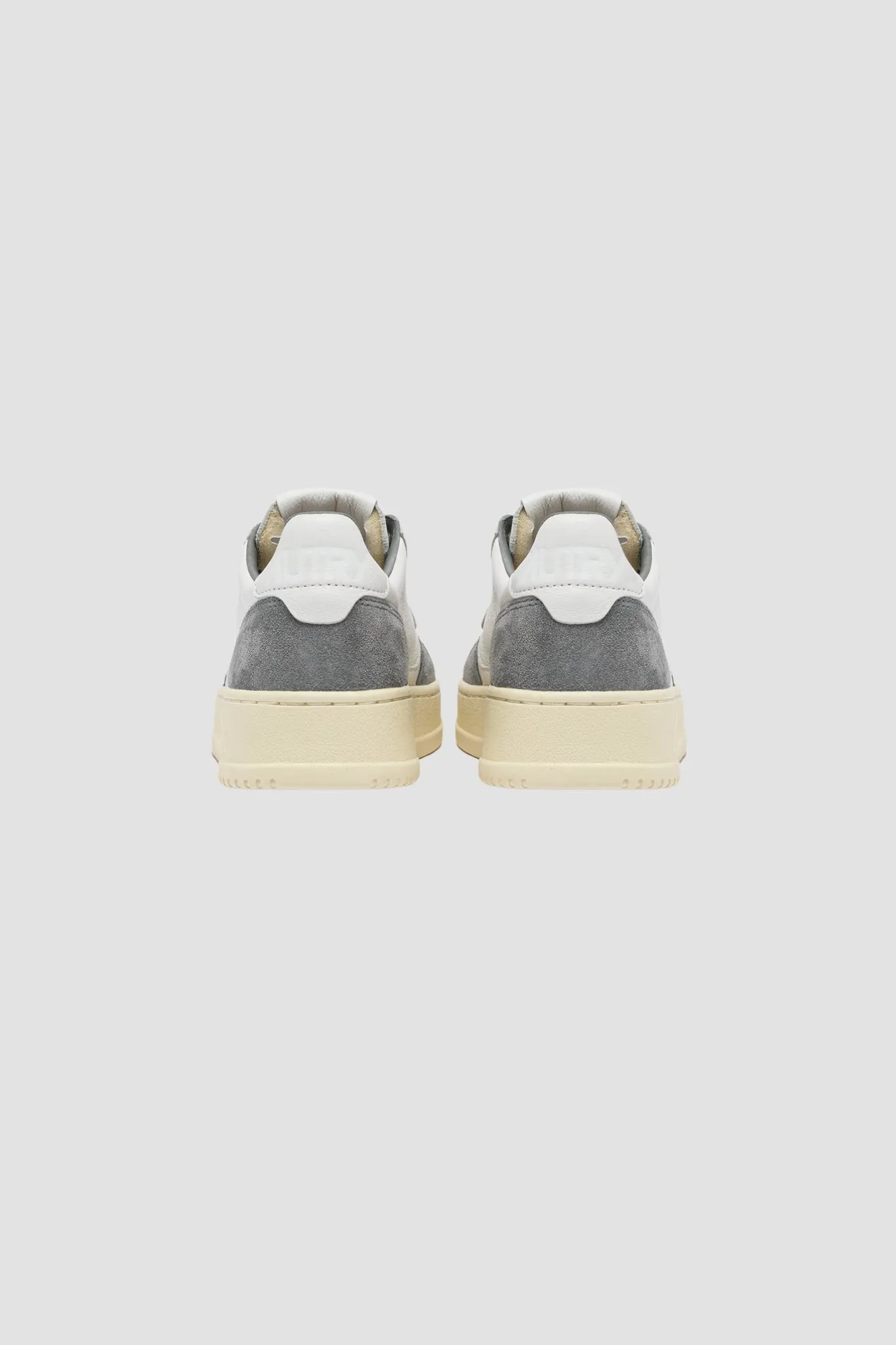 MEDALIST LOW GOAT/SUEDE WHITE/GREY
