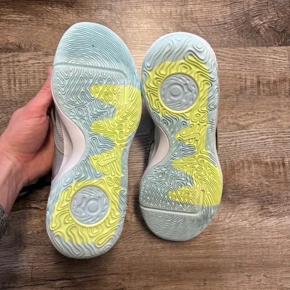 Men’s KD Trey 5X Basketball Shoes