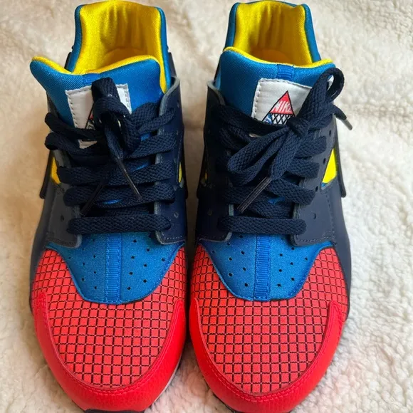 Nike Run Now Huarache Sneakers - 7 Y