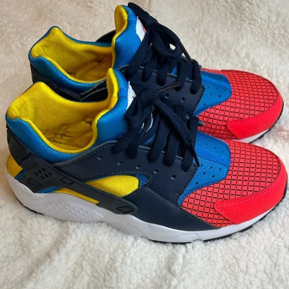 Nike Run Now Huarache Sneakers - 7 Y