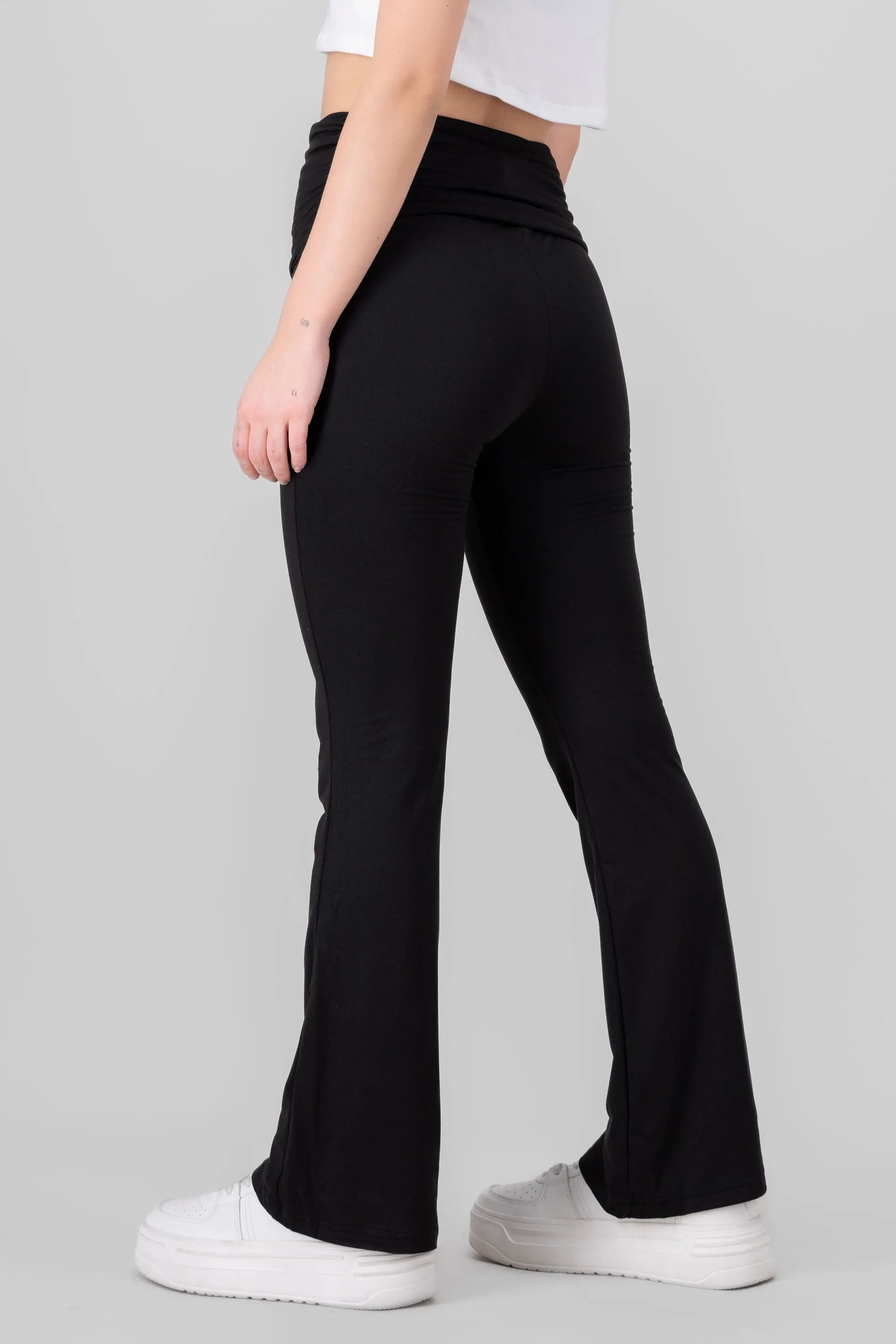 Pantalon detalle fruncido