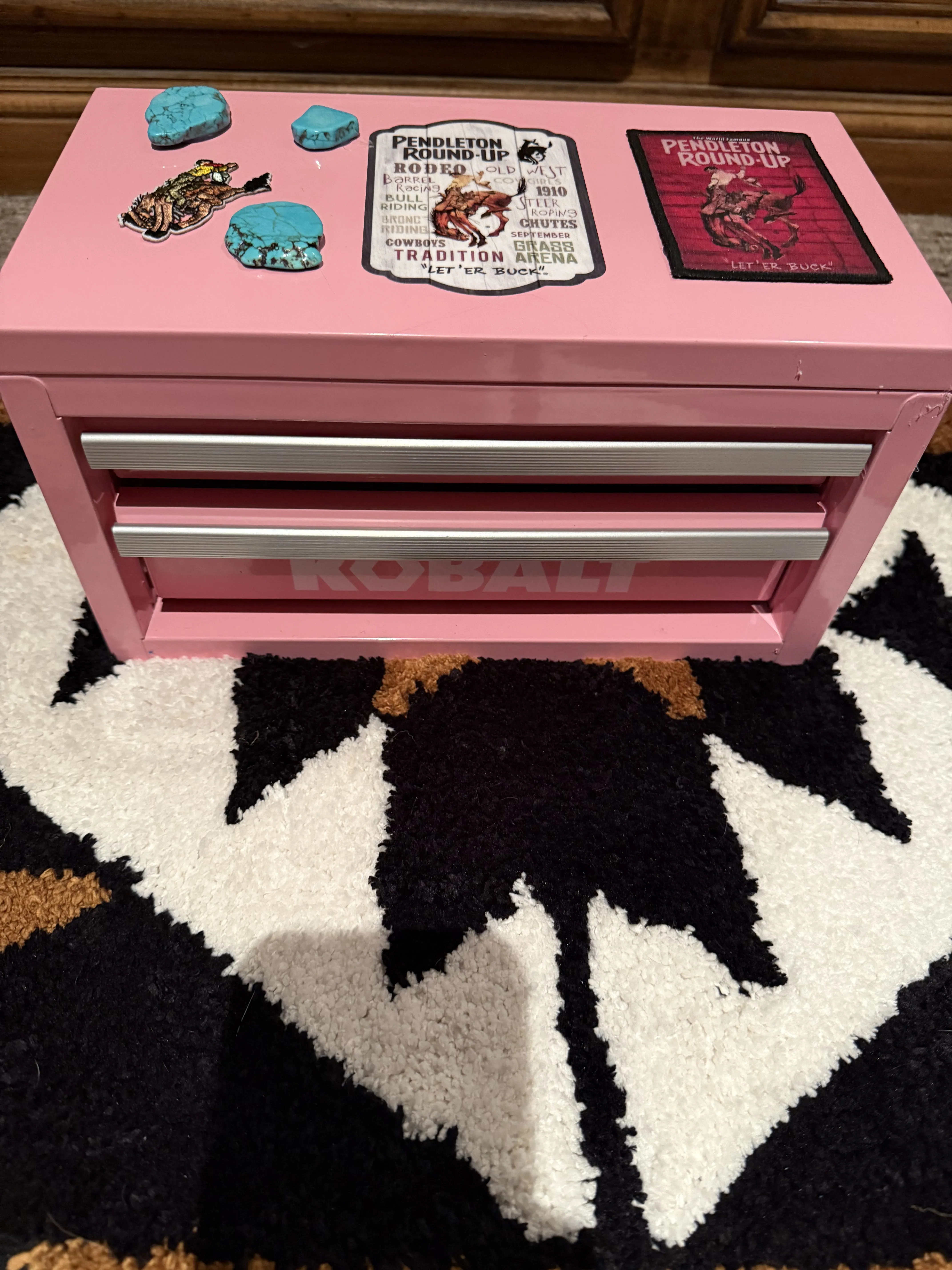 Pendleton Metal Jewelry/Tool/Misc BOX  in pink !