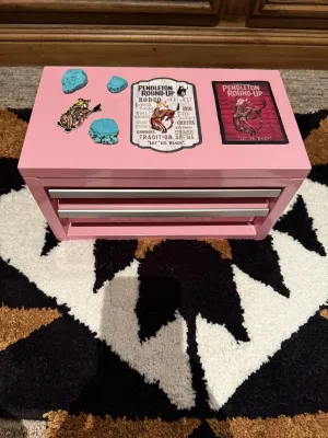 Pendleton Metal Jewelry/Tool/Misc BOX  in pink !