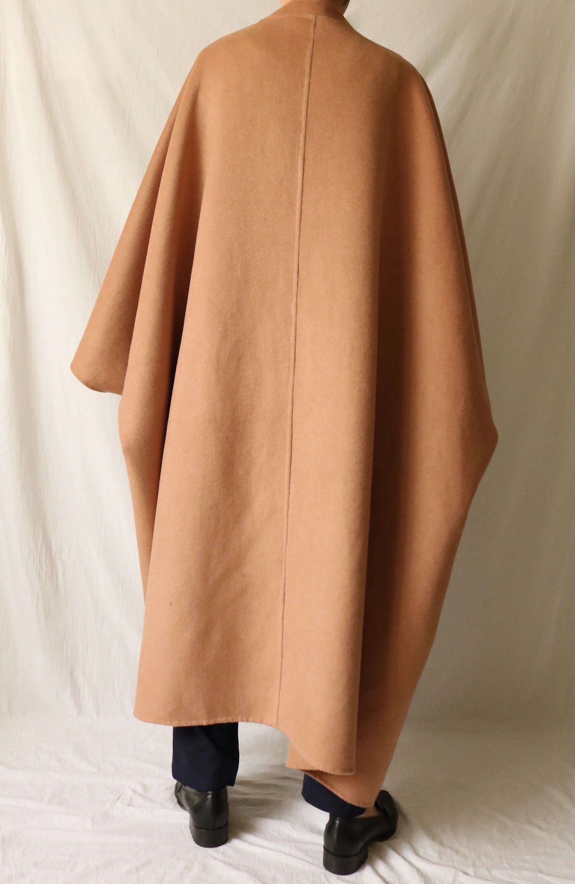 Privé poncho (full sleeves)