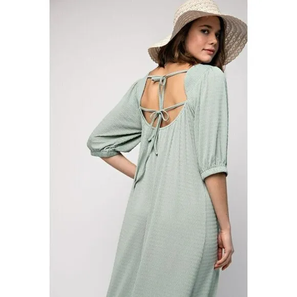The Chloe Textured Midi Dress in Sage