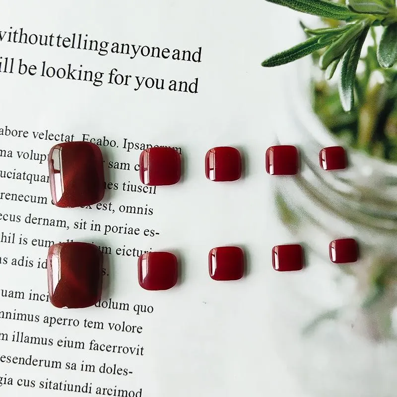 Toe Nail Cateye Ruby