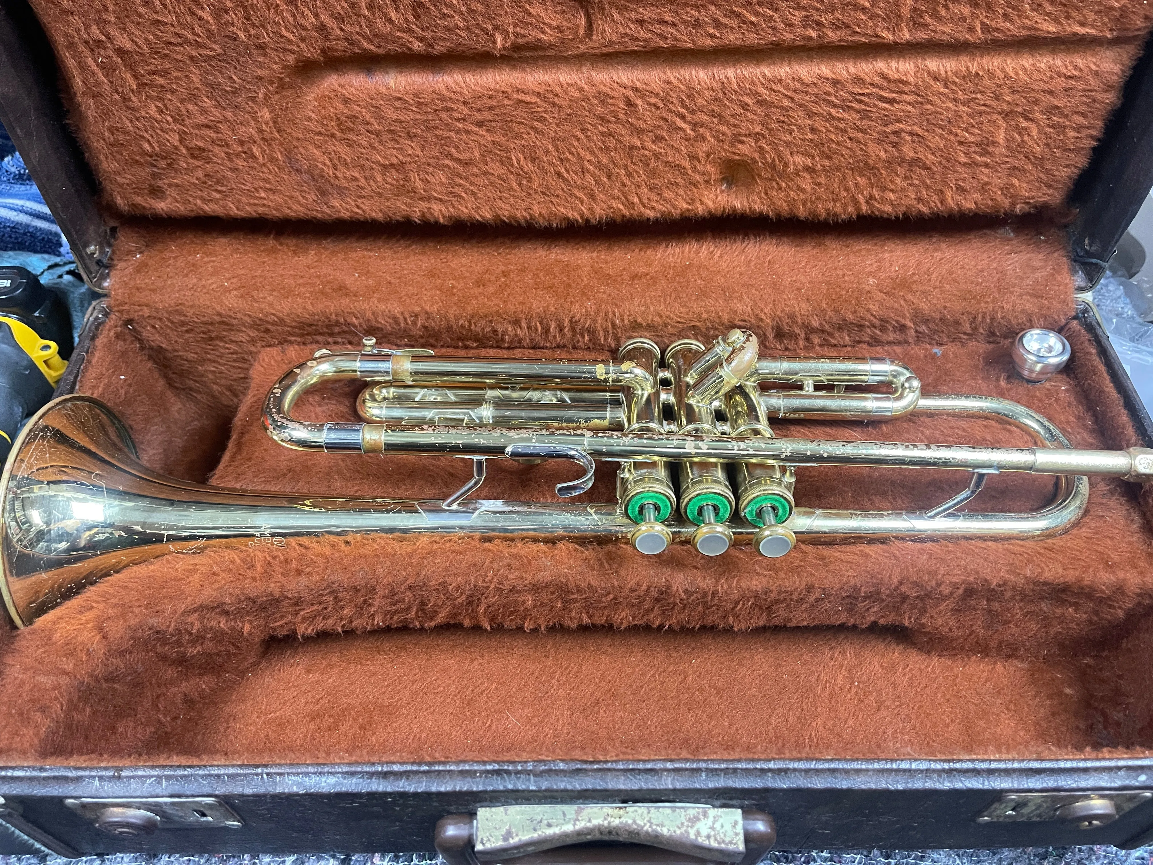 USED Olds Ambassasdor Bb  trumpet outfit
