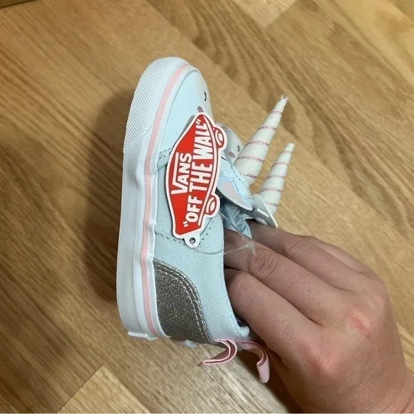 Vans Asher Unicorn 3D Sneaker Shoes NEW Sz 6 Blue Pink Kids Baby Girl