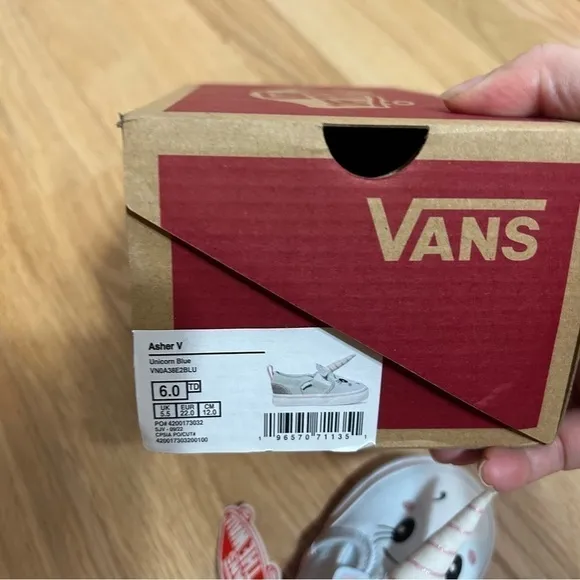Vans Asher Unicorn 3D Sneaker Shoes NEW Sz 6 Blue Pink Kids Baby Girl