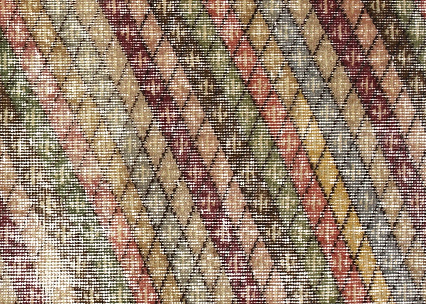Vintage Turkish Mid-Century-Modern Rug - 2'9" x 6'5"