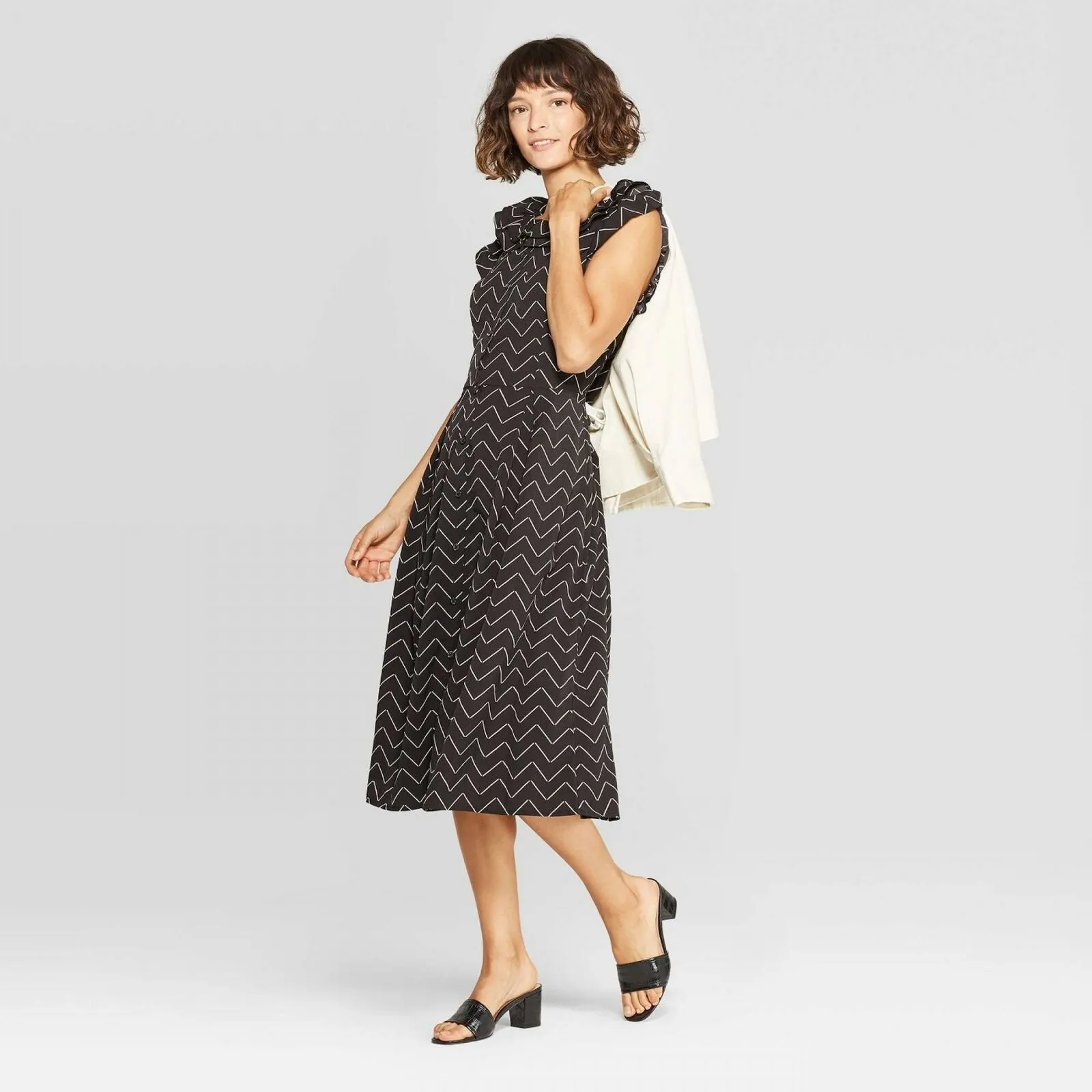 Who What Wear Women's Sleeveless Boat Neck Frill Ruffle Midi A Line Dress