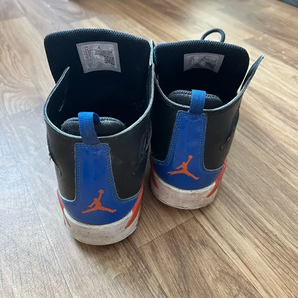 Worn jordan youth sneakers