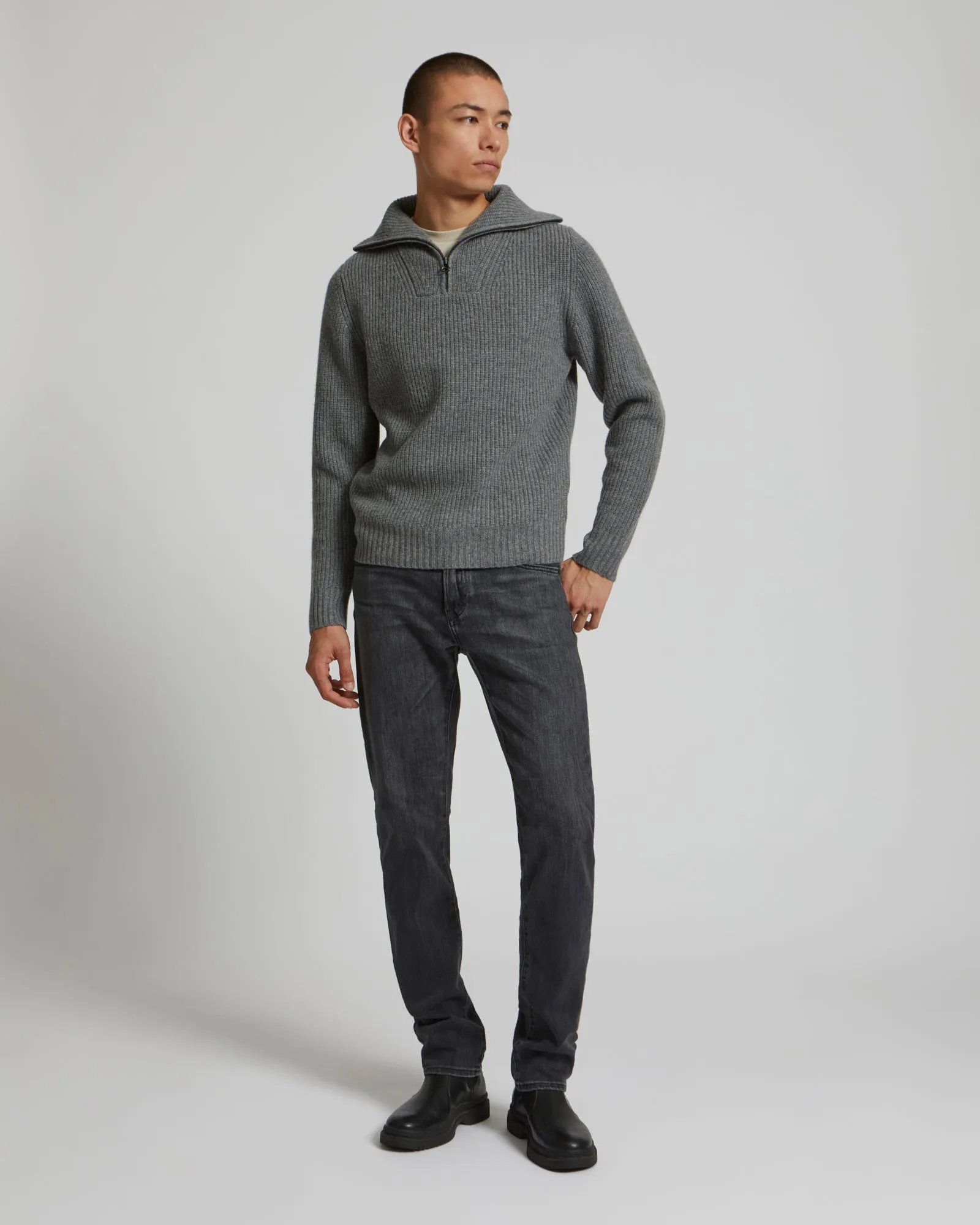 Zip-front sweater trucker collar